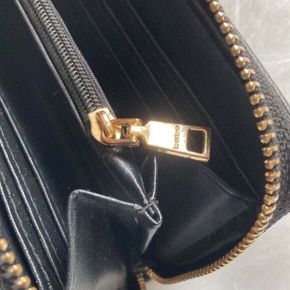 Bebe monogrammed Black Zippered Wallet - Picture 10 of 15